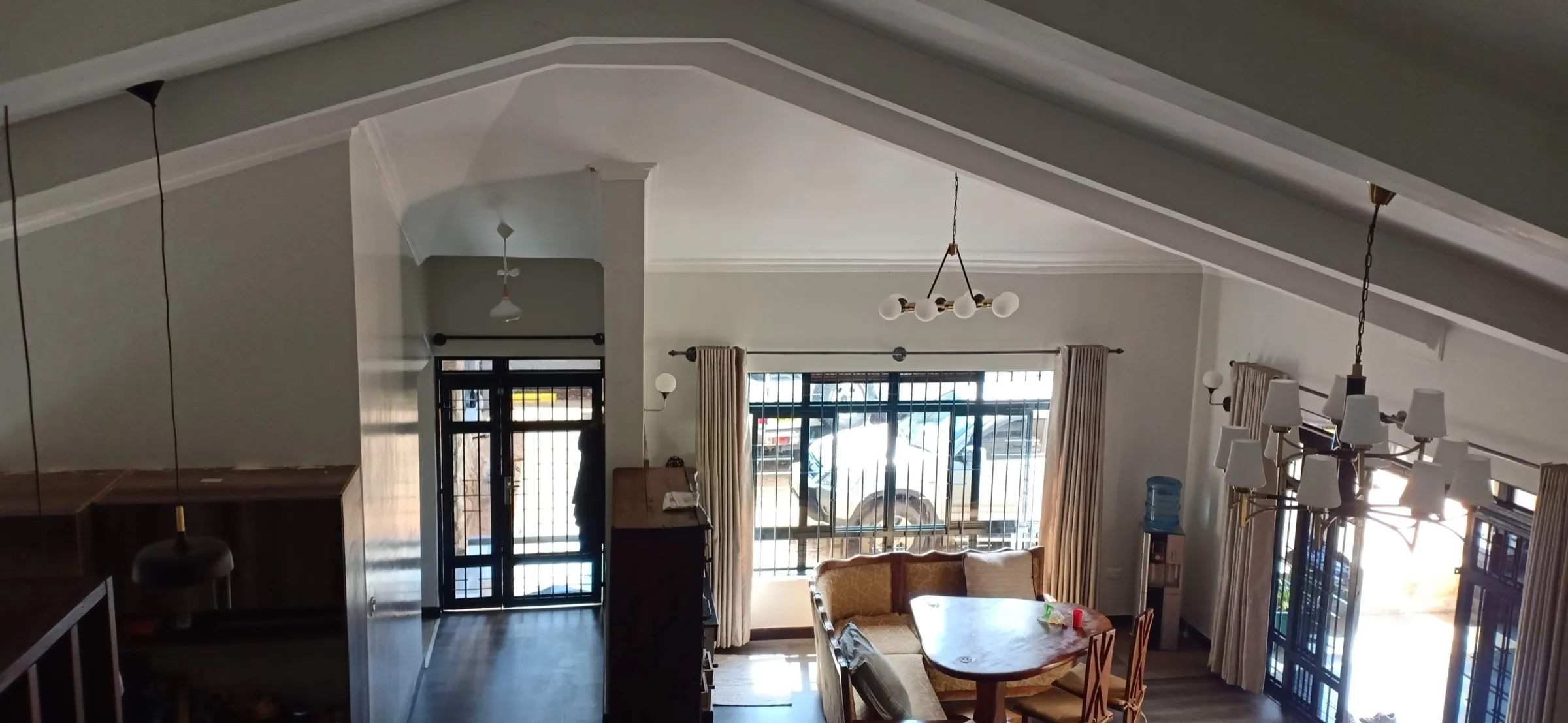 Ngoingwa House