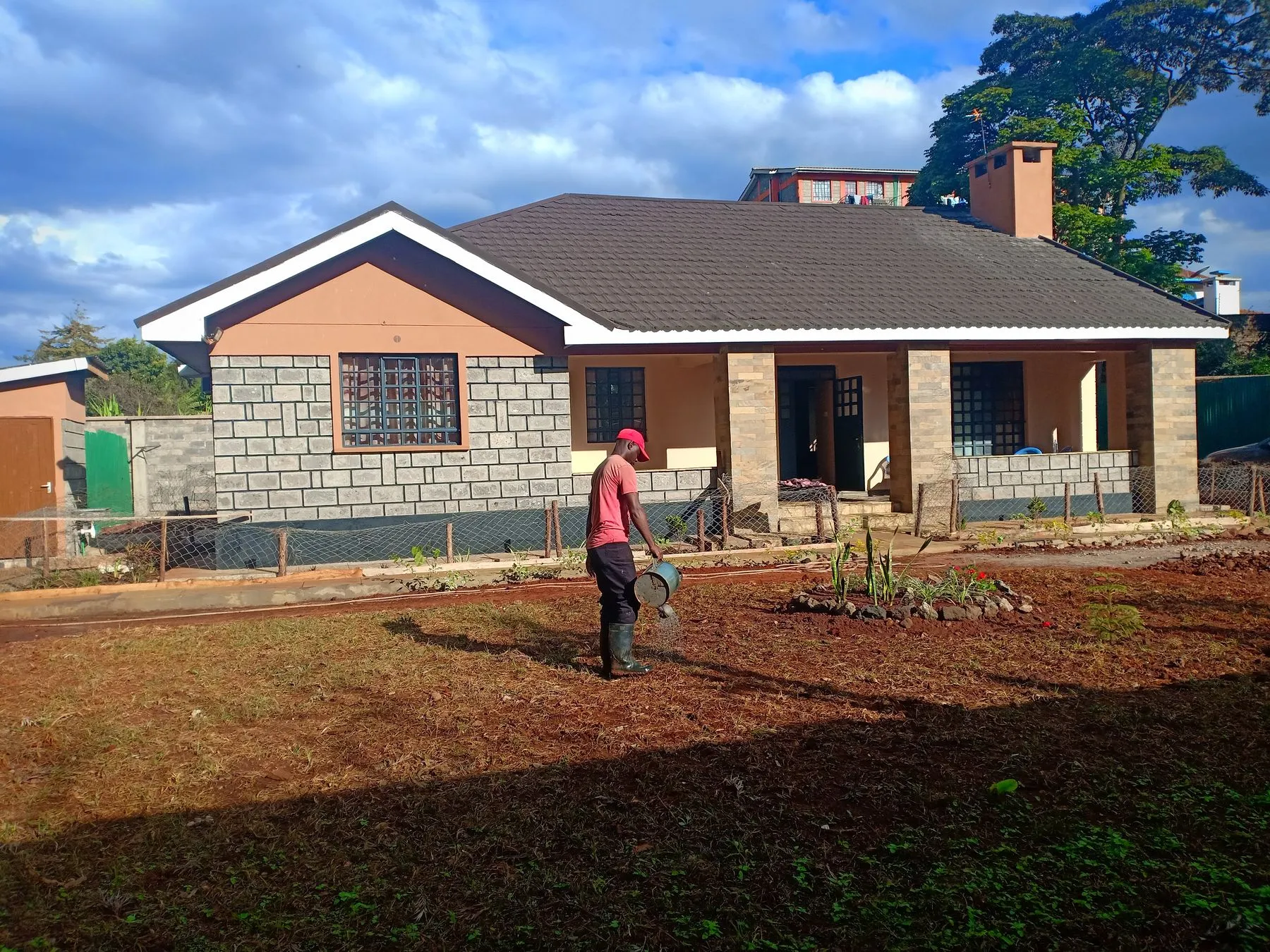 Gitaru House