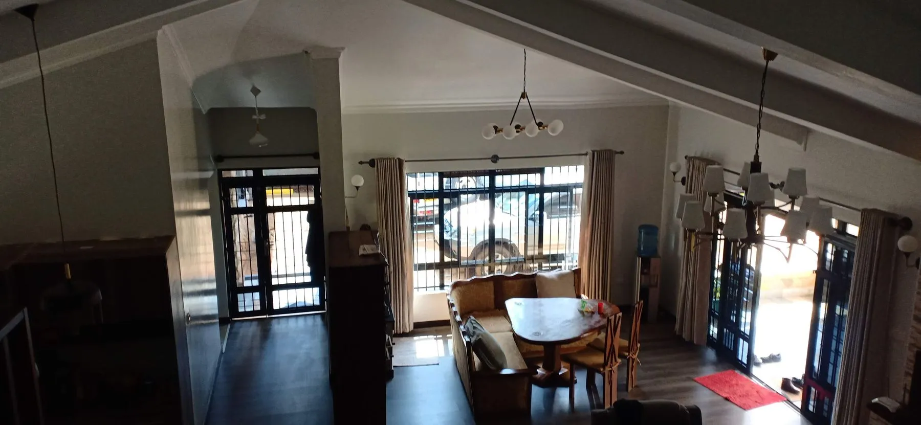 Ngoingwa House