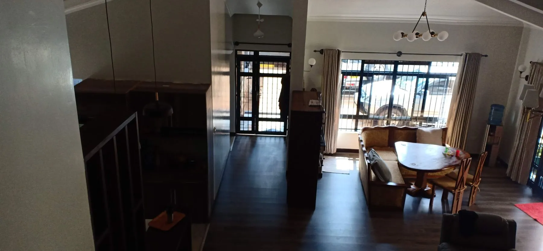 Ngoingwa House