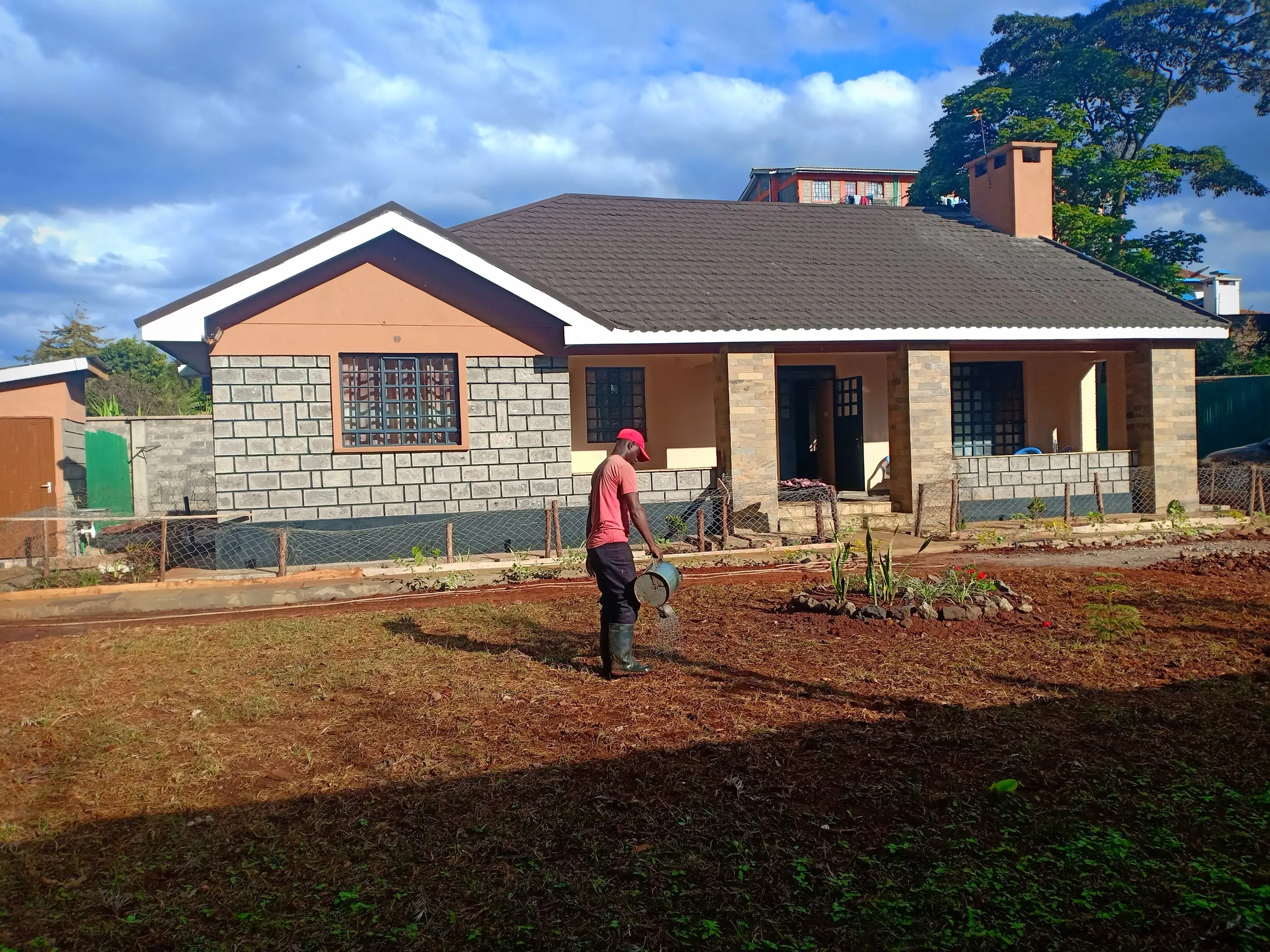 Gitaru House