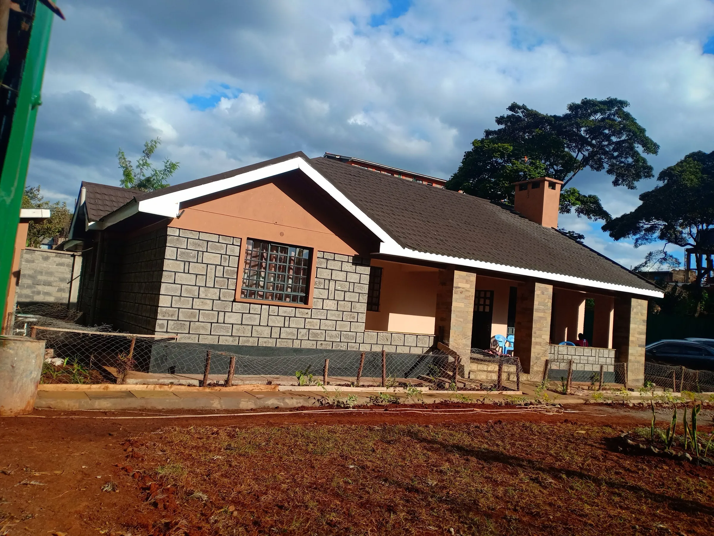 Gitaru House